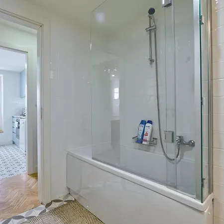 Cozy Retreat Bairro Alto Appartement Lissabon